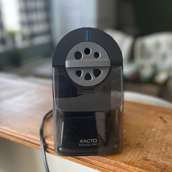 X-ACTO School Pro Electric Pencil Sharpener - Picture 9 of 17